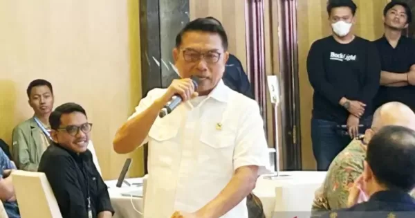 Ketua Umum Himpunan Kerukunan Tani Indonesia (HKTI) Moeldoko dalam diskusi "Elektrifikasi Agrikultur"