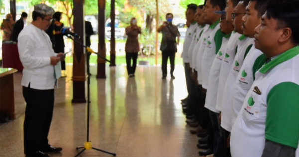 Bupati Cirebon Lantik Pengurus HKTI se-Kecamatan