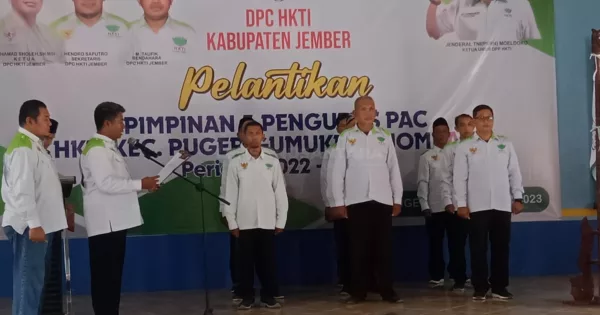 Pengambilan sumpah Ketua PAC HKTI di Aula UPTD Pendidikan Kecamatan Puger